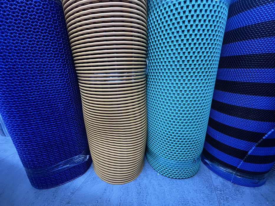 Коврик резиновый на шипах