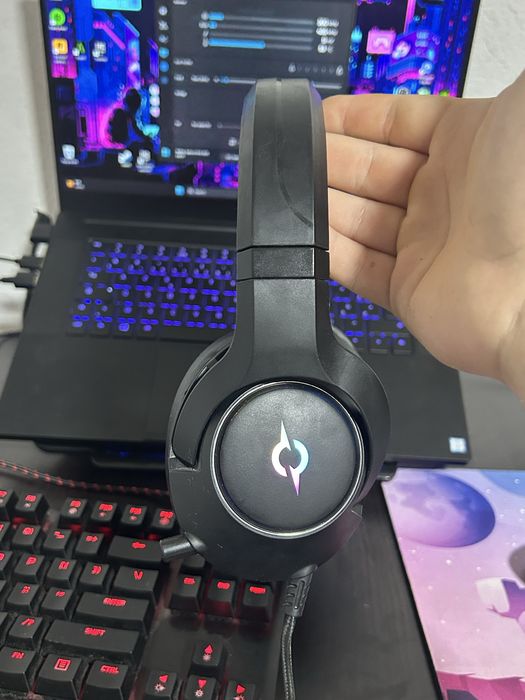 Laptop de gaming Razer plus altele