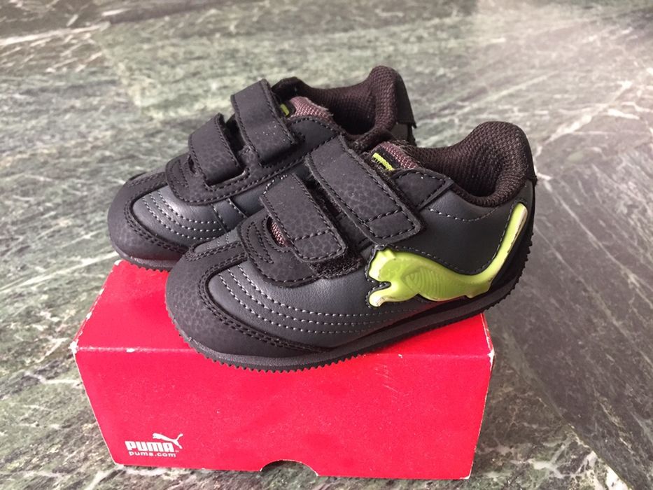 Бебешки светещи маратонки Puma