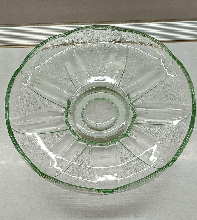 Стъклени подноси