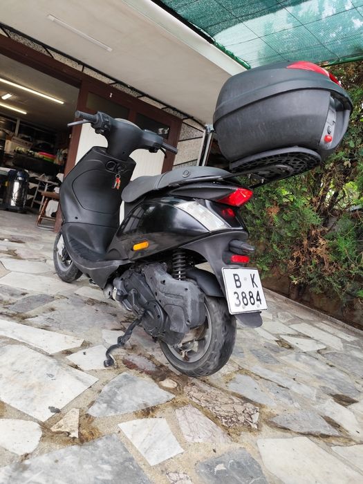 Скутер за продажба Piaggio ZIP 100