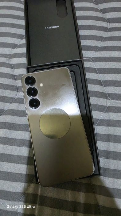 Galaxy s25 ,256 gb titanium