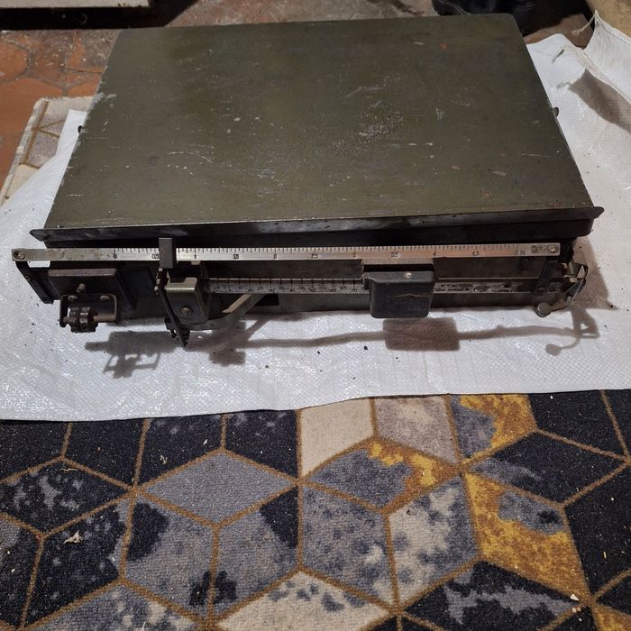 Продам почтовые весы .