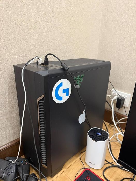 Компьютер игровой. 
i5-10400f
2х8гб 2666частота оперативка
Видеокарта