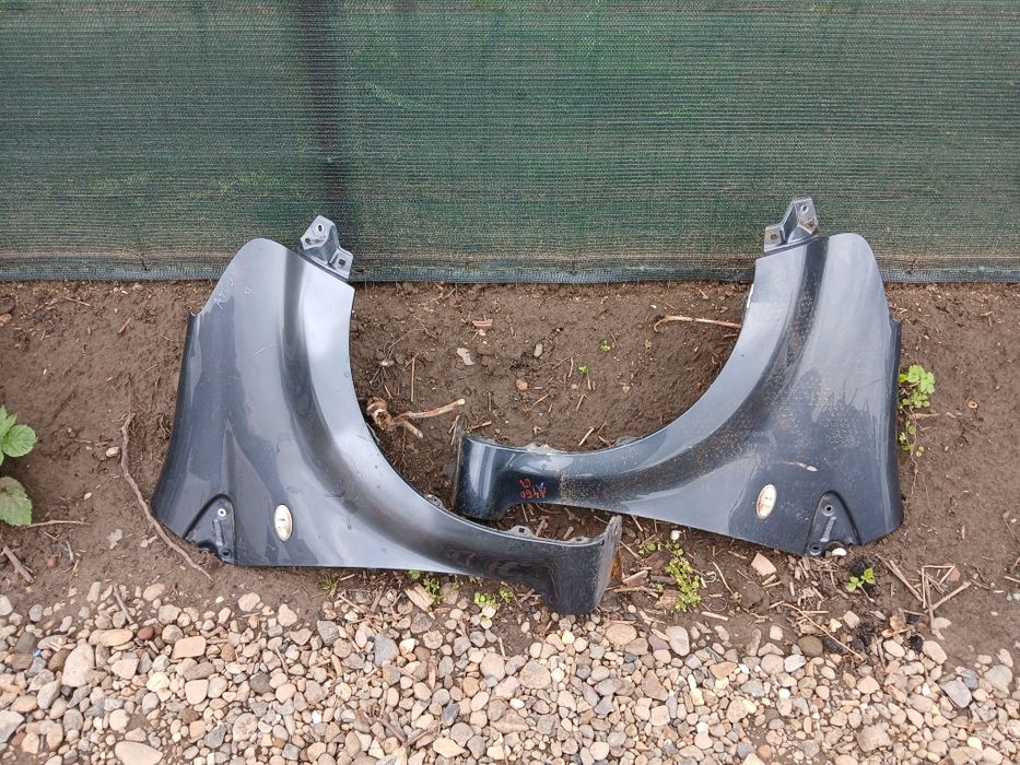 Bara Spolier Fata Capota Aripi Toyota Aygo din 2008