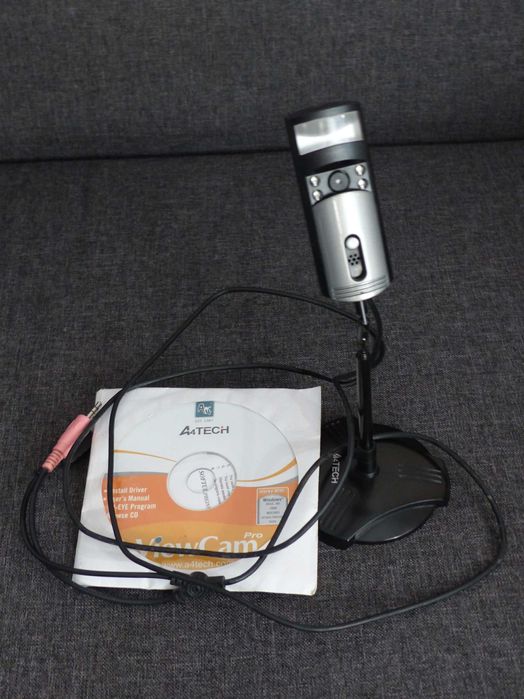 Camere web A4Tech si Logitech
