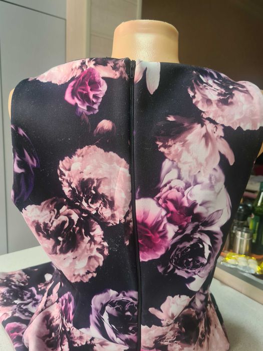 Платье с цветочным принтом