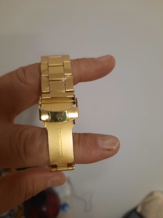 Se vinde ceas nou cu folie pe brățară,  nepurtat