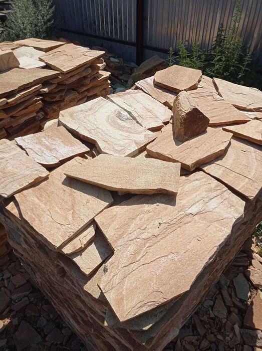 Плитняк желтый для дорожек двора для облицовки стен