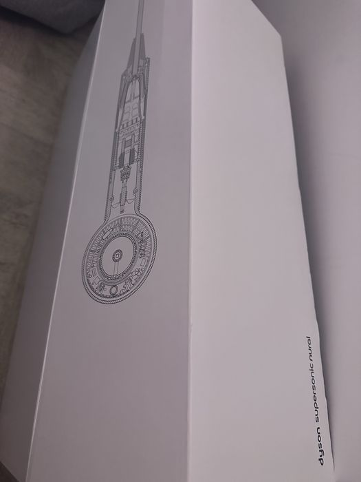 Dyson Supersonic Nural nou in cutie cu garantie