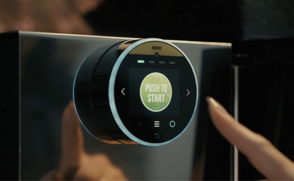 Afacere cafea la cheie – stand + aparat profesional