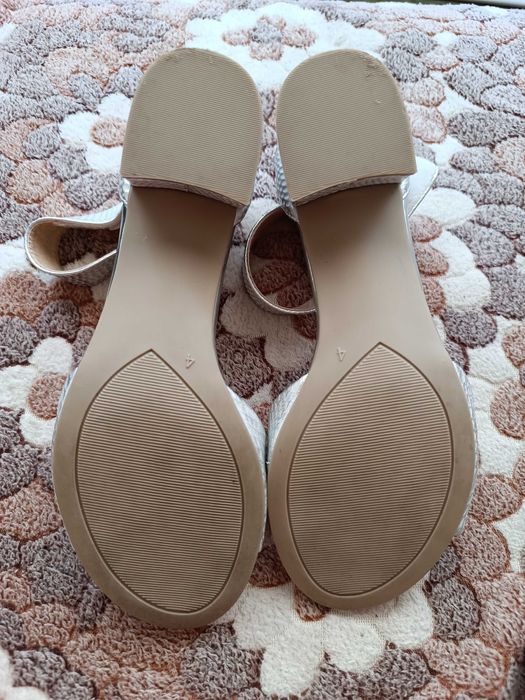 Дамски летни сандали