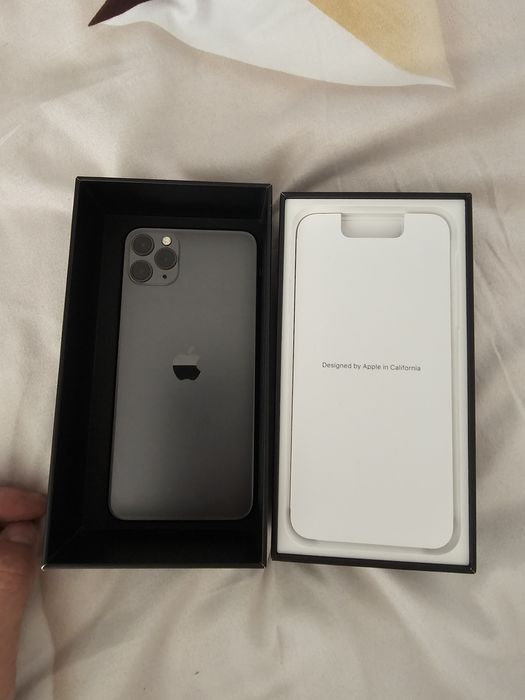 Vând iPhone 11 Pro Max