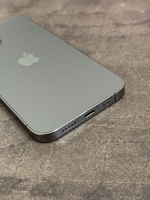 Продам iPhone 12Pro