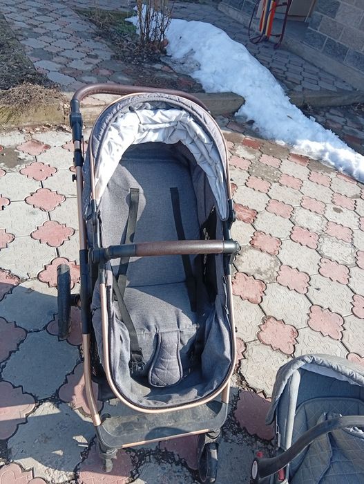 Продам коляску детскую Belecoo