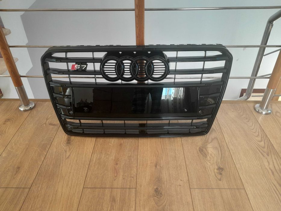 Grila bara fata audi A7 S7 C7 fabricatie 2010 _ 2014  blak