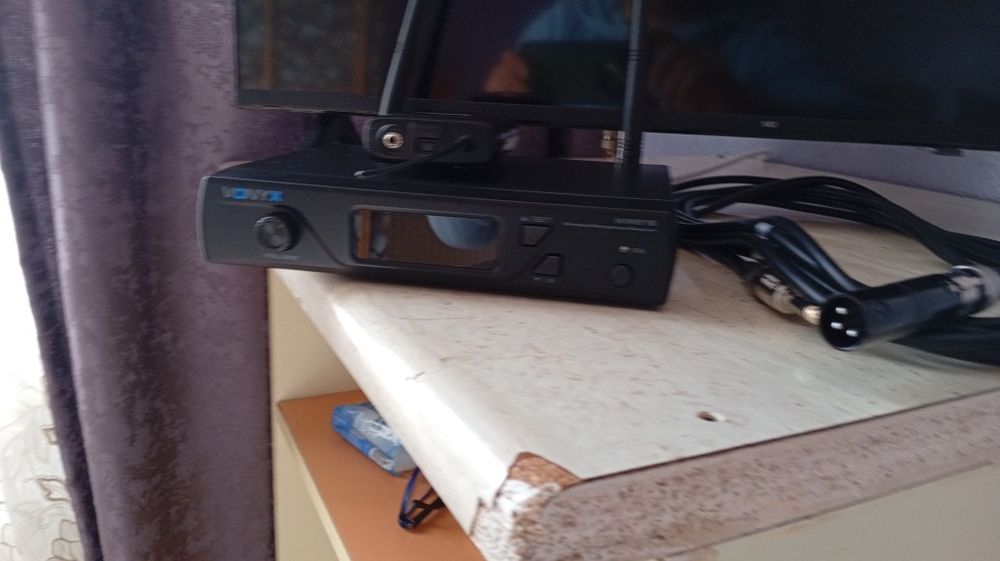 Vând Wireless aproape nou folosit foarte puțin