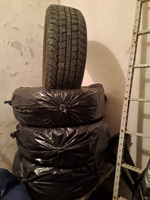 Продам шины с шипами от Palisade