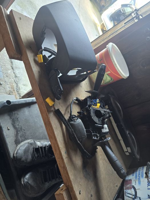 Comenzi Volan Dacia Logan Sandero MCV Duster  2008 2013