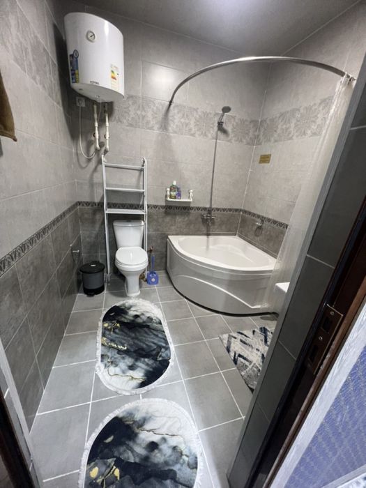 Birinchi qo’l, Buxoro shahridan, 1-qavat 3 xonali uy sotiladi