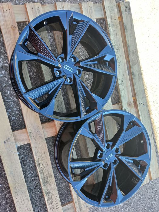 19"Audi Rs 8.5ж ет29 А4 А5 А6 А7 А8 Q3 Q5 Piano Black  Чисто Нови