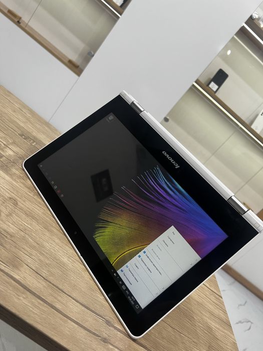 Ноутбук трансформер Lenovo Yoga 300