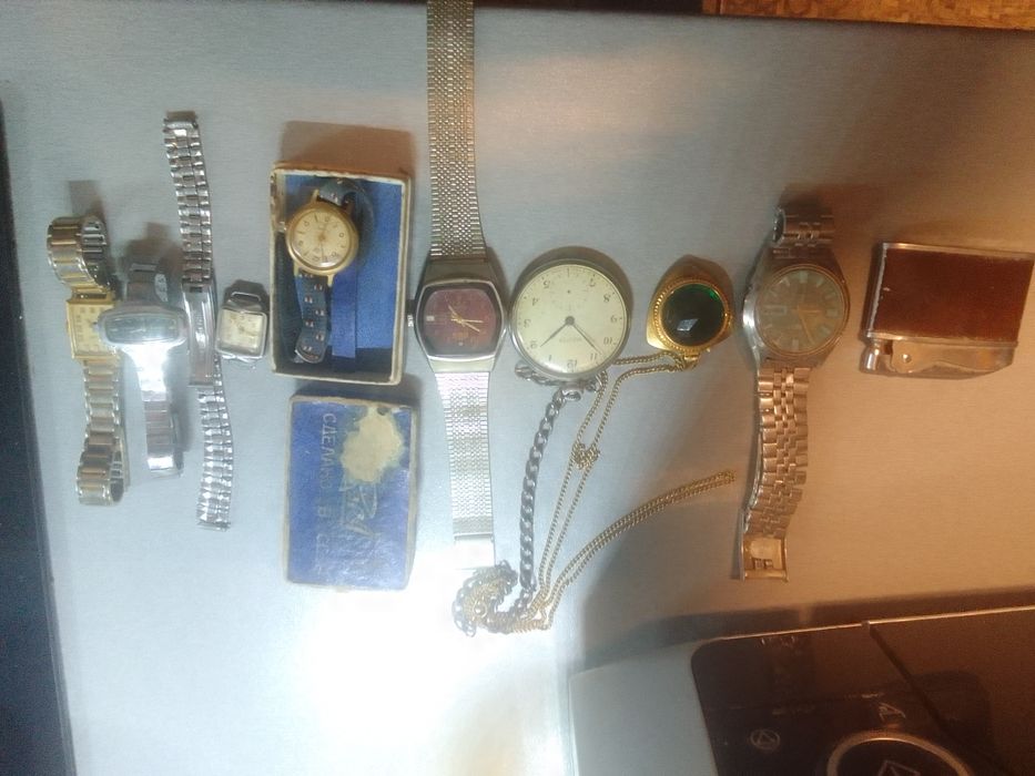 Лот от стари руски часовници