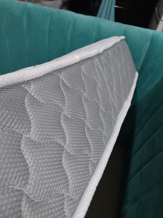 Подростковую  две  кровати.