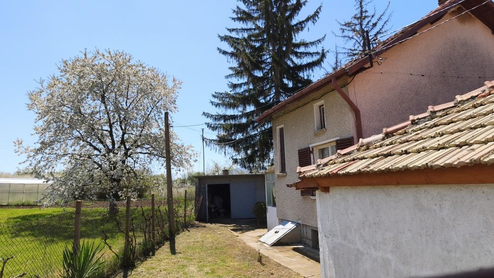 Продава се Къща в с. Прибой, Област Перник - 60 кв.м за 935 €/кв.м - Снимка #18