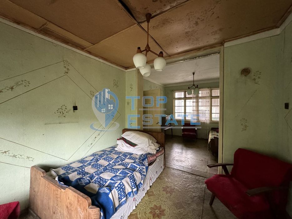 Продава се Къща в Златарица - 300 кв.м за 234 €/кв.м - Снимка #3