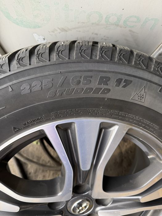 Anvelope  de iarna Michelin  225 65 R 17