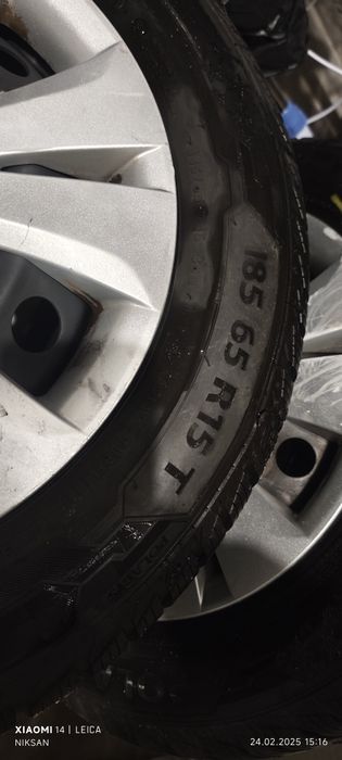 Оригинални джанти hyundai 15. С гуми185.65.R15T и тасове.