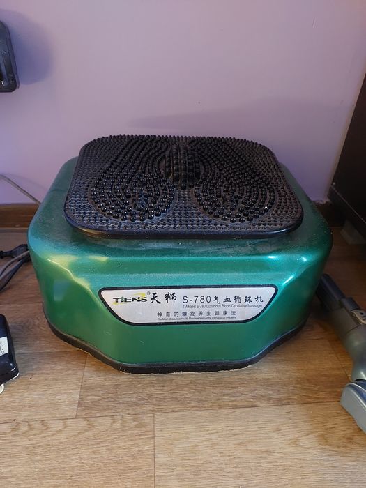 Продам массажный8 аппарат