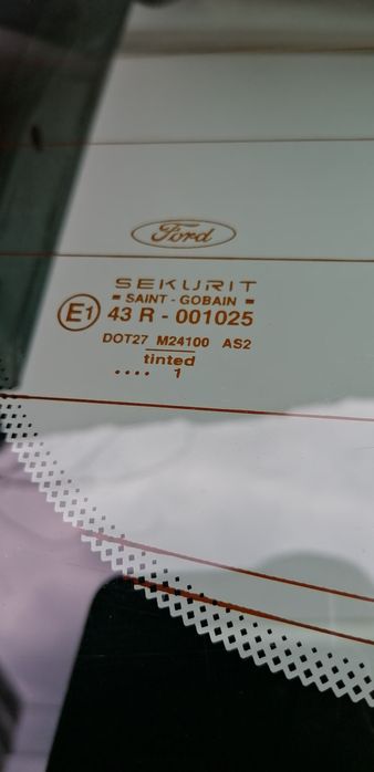 Luneta haion Ford Focus Mk1