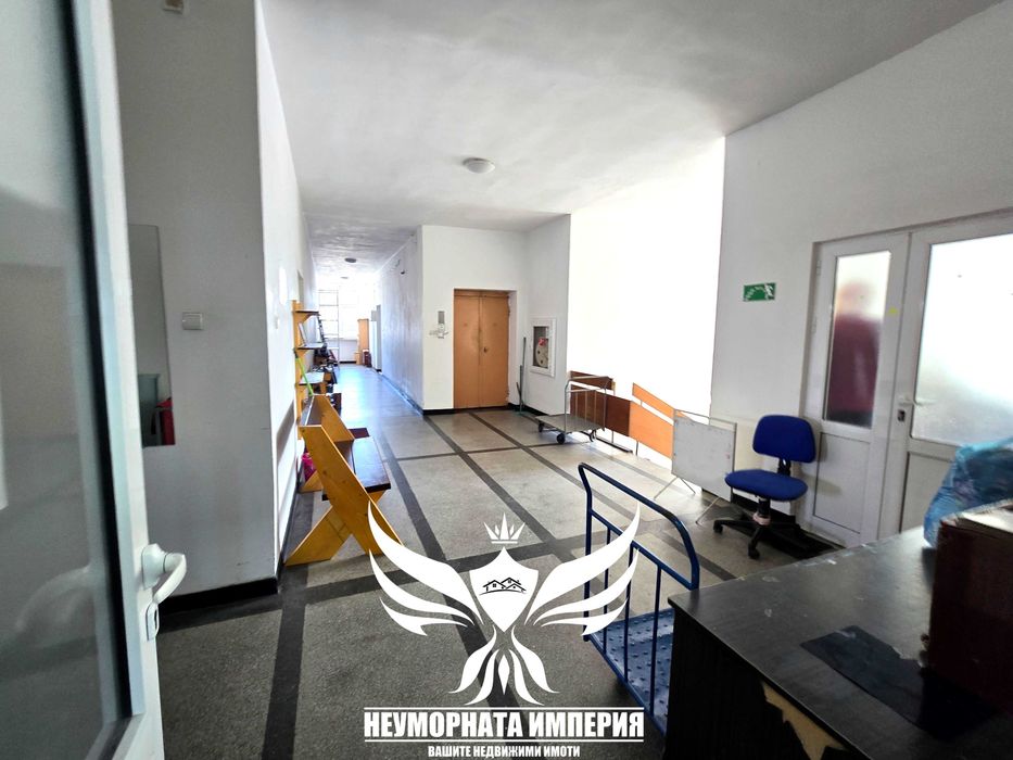 Дава се под наем Офис в Пловдив, Център - 117 кв.м за 468 € - Снимка #6