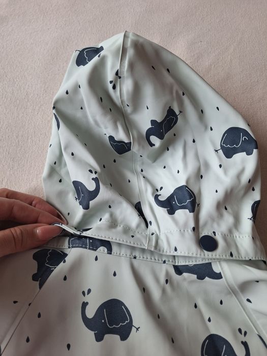 Нови връхни дрехи размер 116 (5-6 години).