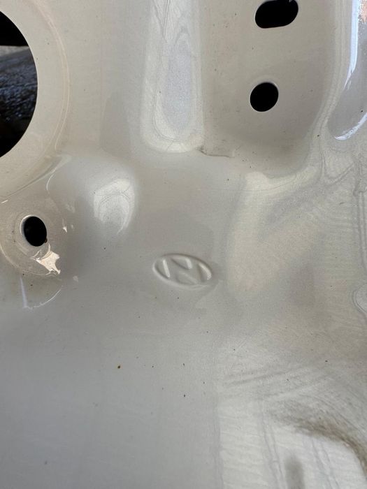 Капот машини хундай.соната 2022