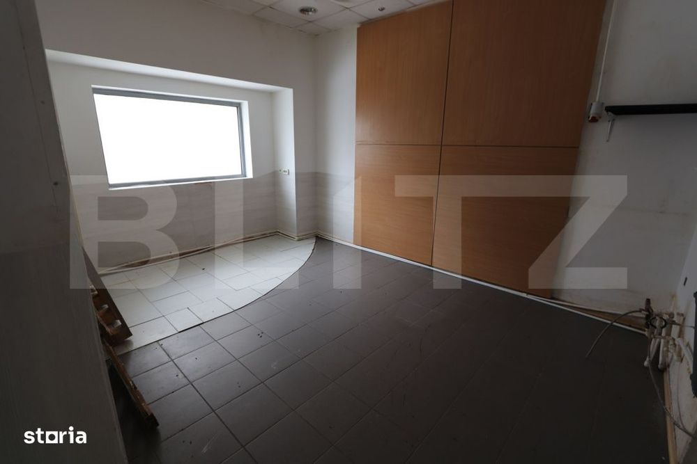 Spatiu comercial, 96 mp, zona Exterior Sud