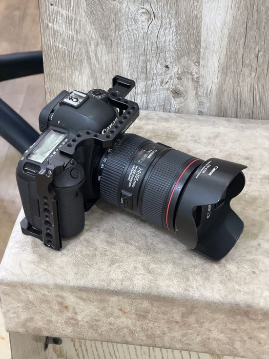 Canon 5D mark4 ideal