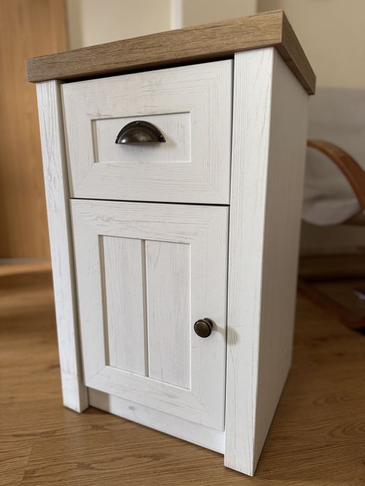 Noptiera Jysk Markskel din stejar salbatic