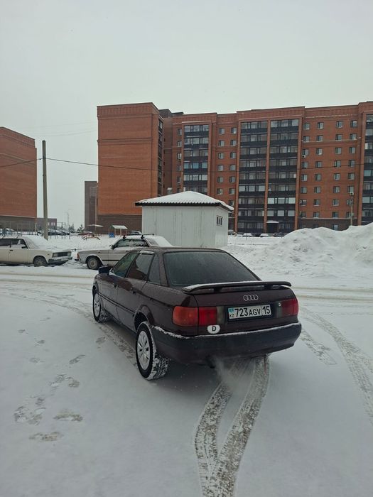 Продам Ауди 80 б4