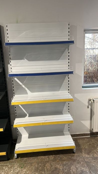 Lichidare stoc rafturi magazin noi