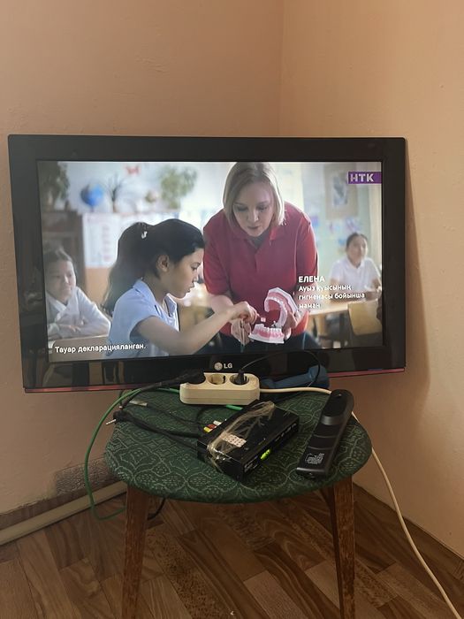 продам телевизор LG