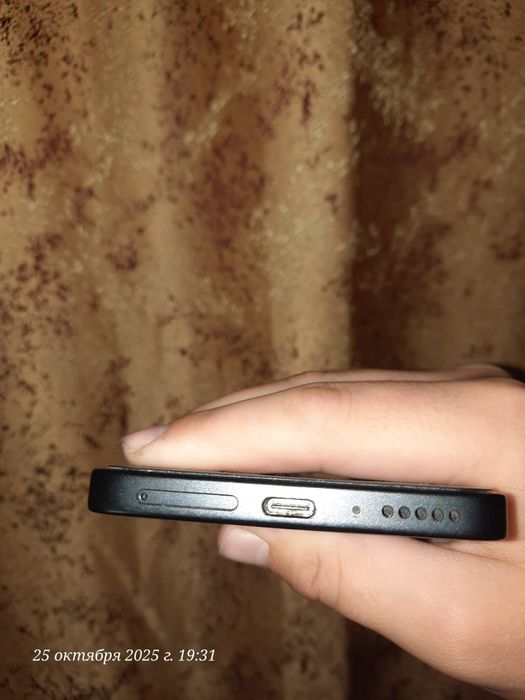 Продам смартфон redmi note 13 4g