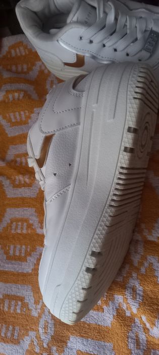 Adidași de damă numărul 35