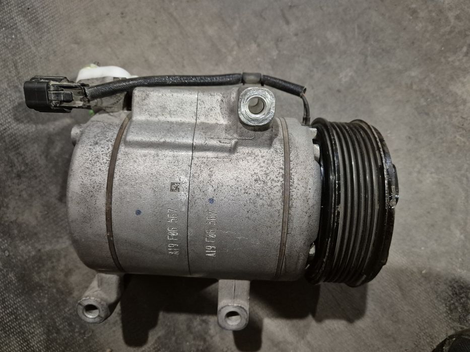 Компрессор кондиционера LADA GRANTA FL