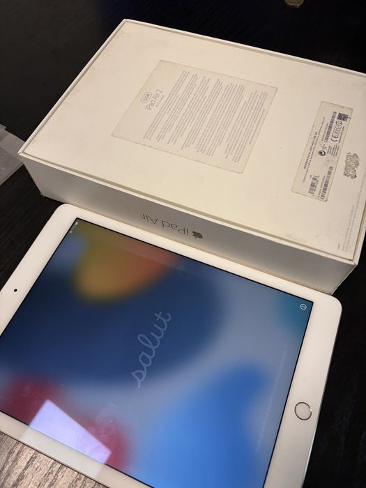 iPad Air 2 32gb WiFi&Celular Gold stare foarte buna cutie accesorii pentru piese