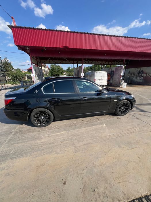 BMW 5 Series 0 — imagine 4