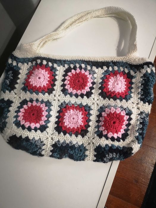 Sacosa crosetata manual 42x30 cm