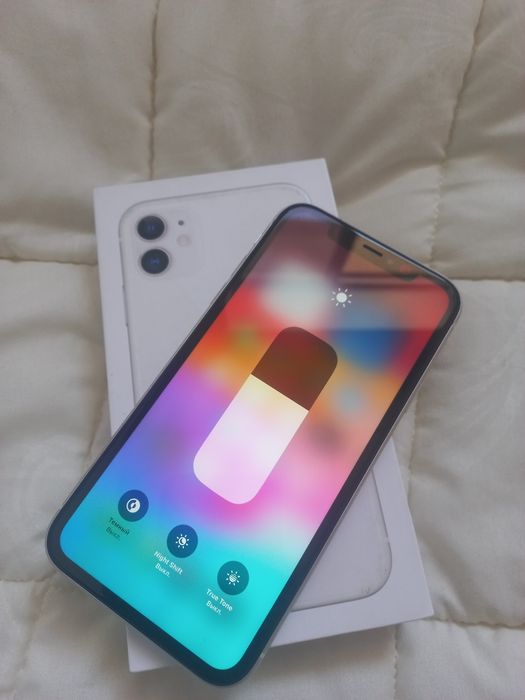 Iphone 11  90% 64 гб